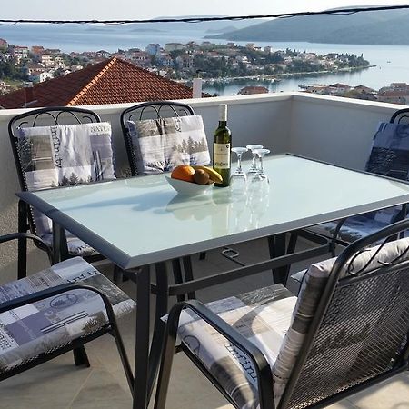 Apartments Plejic Seget Vranjica Exterior foto