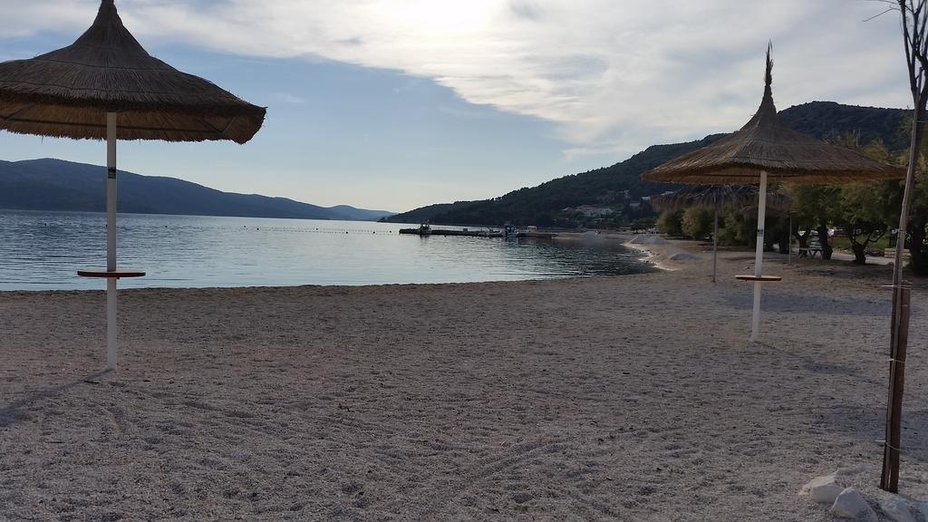 Apartments Plejic Seget Vranjica Exterior foto