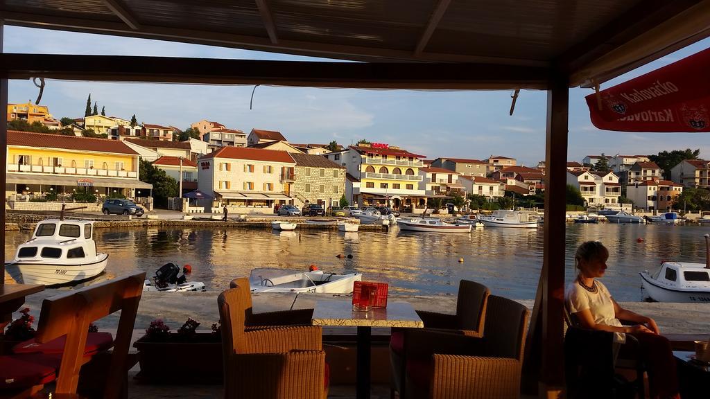 Apartments Plejic Seget Vranjica Exterior foto