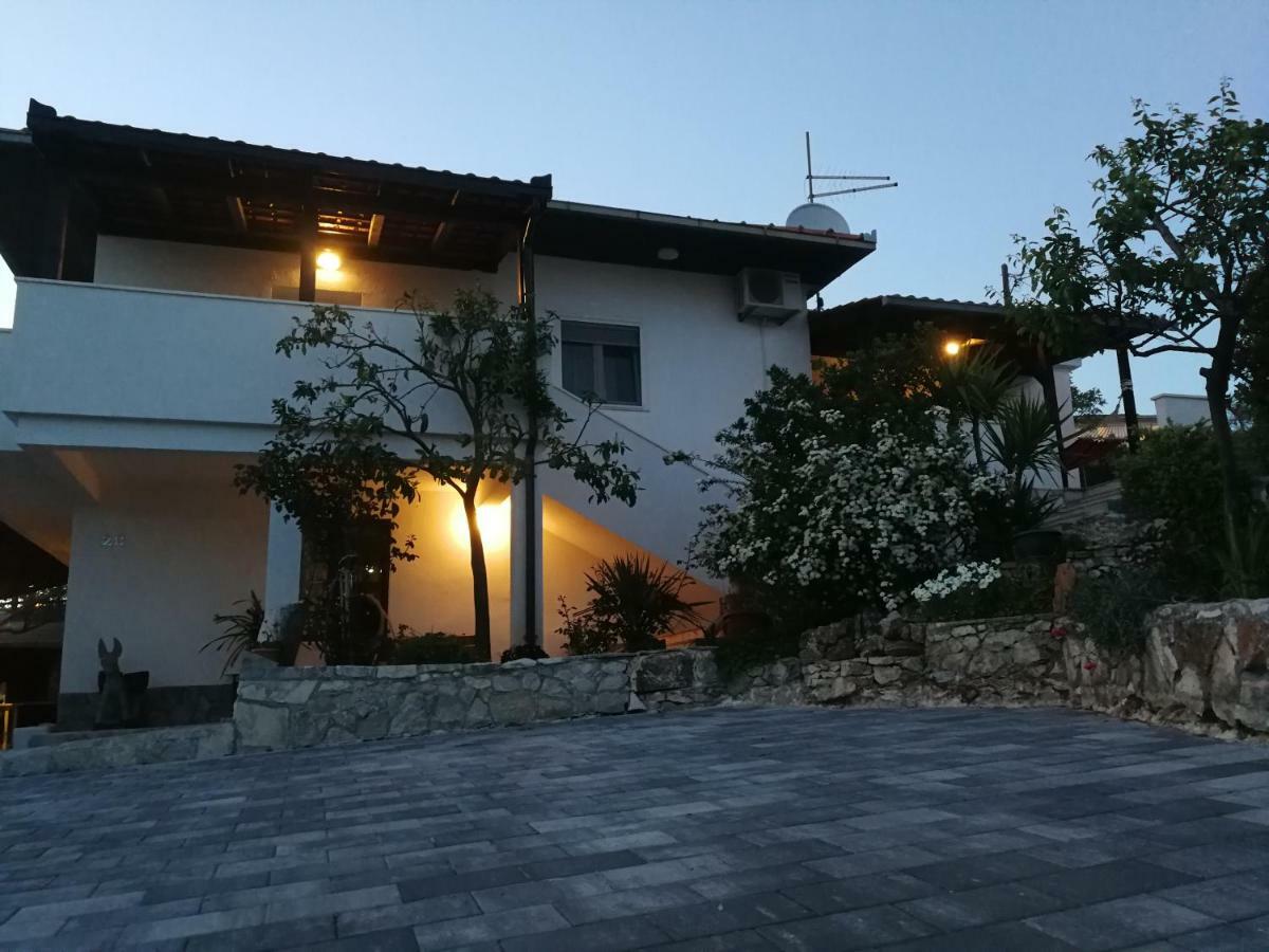 Apartments Plejic Seget Vranjica Exterior foto